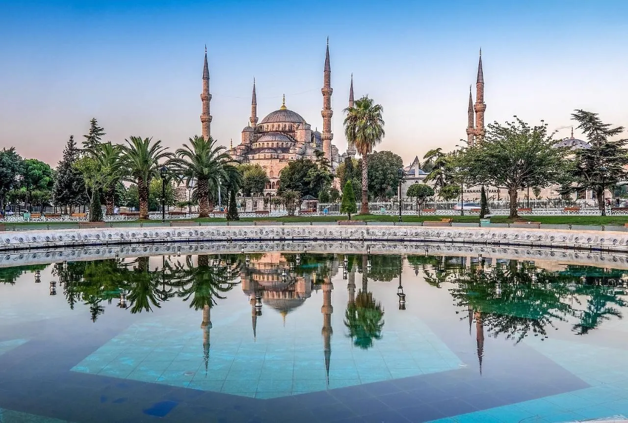 Qonaq Hotel & Suites Istanbul