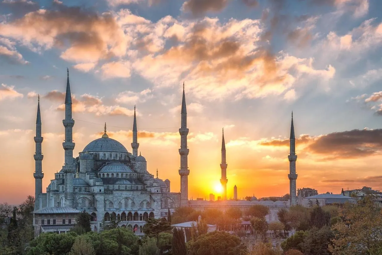 Qonaq Hotel & Suites Istanbul