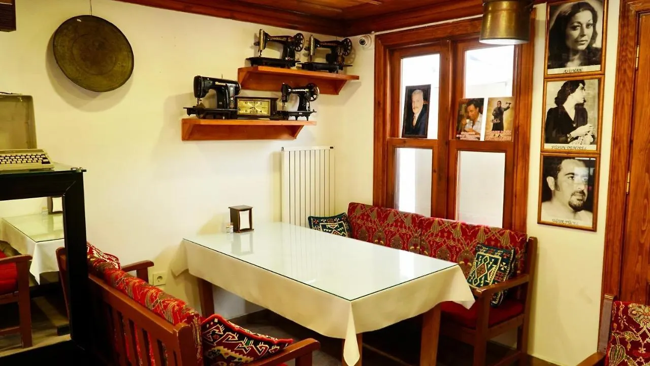 Qonaq Hotel & Suites Стамбул 3*,