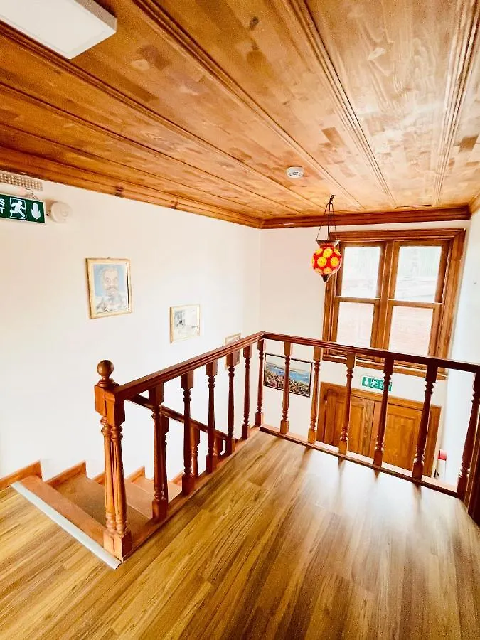 Qonaq Hotel & Suites Стамбул Турция